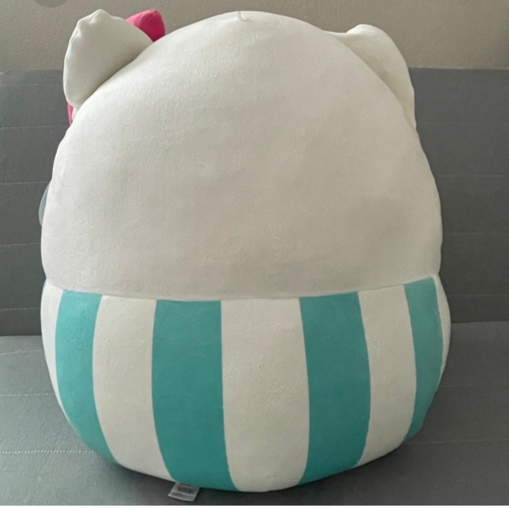 Squishmallows 20” Hello Kitty Plush holding  hamburger NWT - Picture 2 of 7